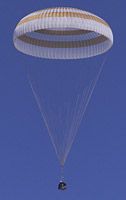Soyuz TM-33 descends (ESA)