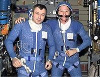 Vladimir Dezhurov and Frank Culbertson in Orlan cooling garments